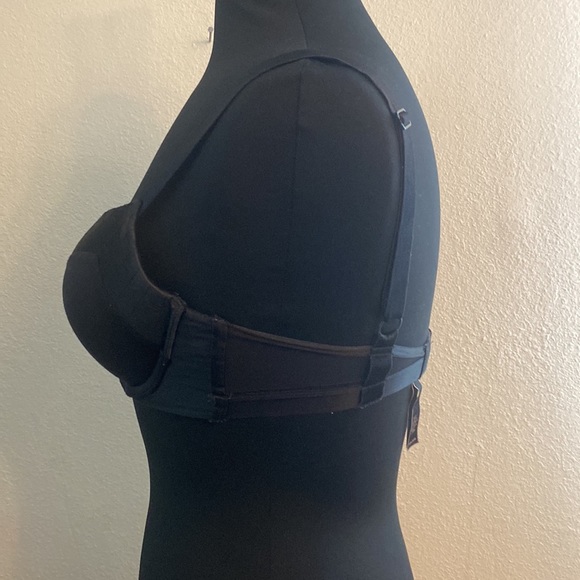 Victorias Secret Black Square design - Picture 2 of 6